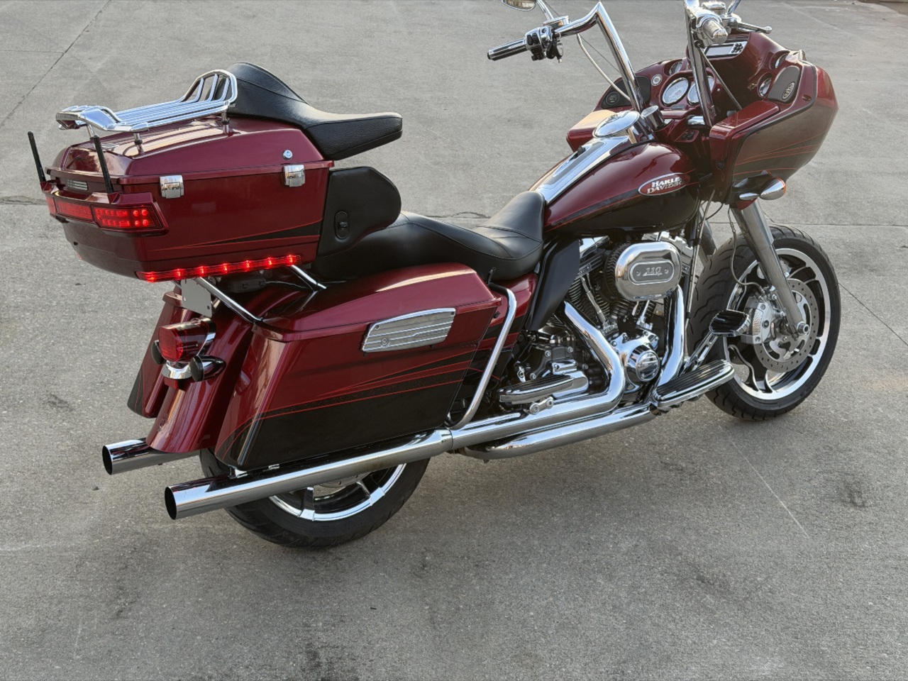 2011 Harley-Davidson FLHTRUSE CVO Road Glide Ultra
